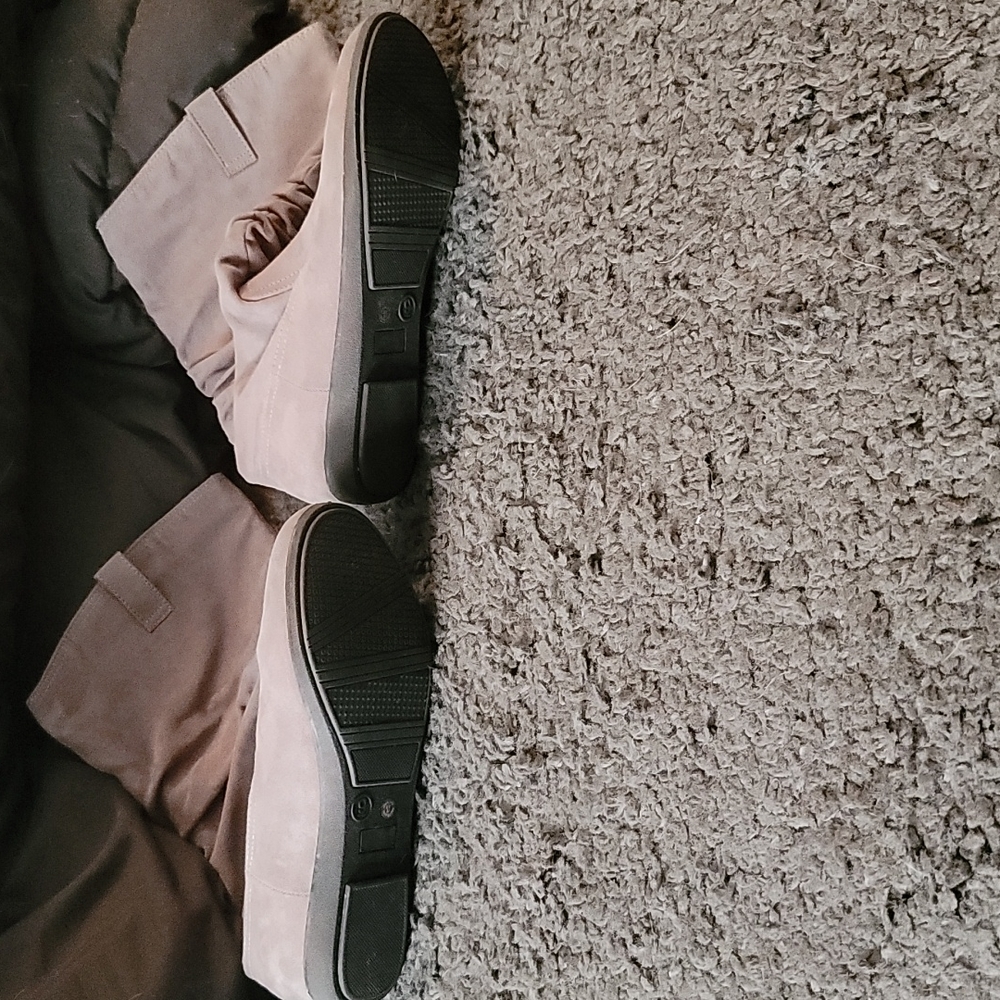 Boots - Picture 2 of 2